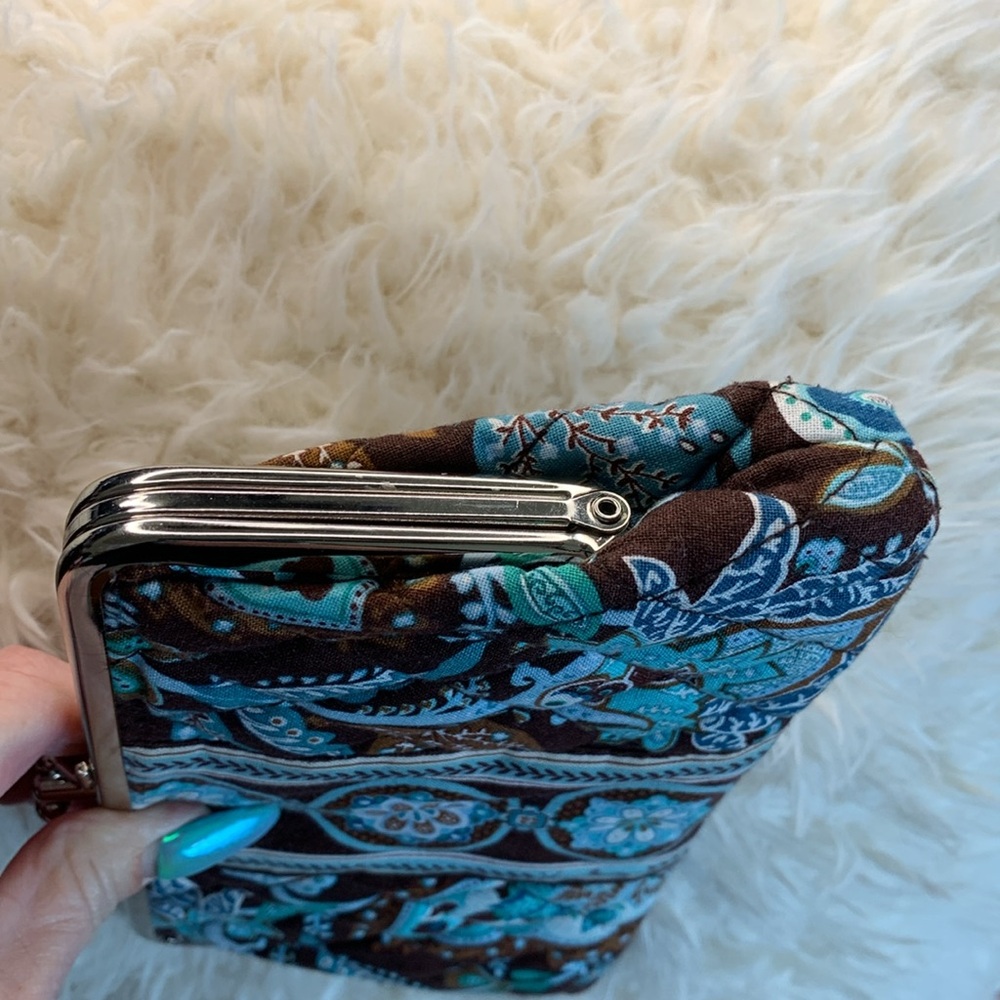 Vera Bradley Kiss Lock Floral Patterned Clutch - Picture 6 of 15